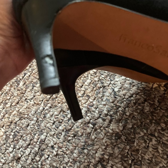 Franco Sarto women’s heels. Peek a boo. Stunners. Guaranteed to catch eyes. - Picture 4 of 5